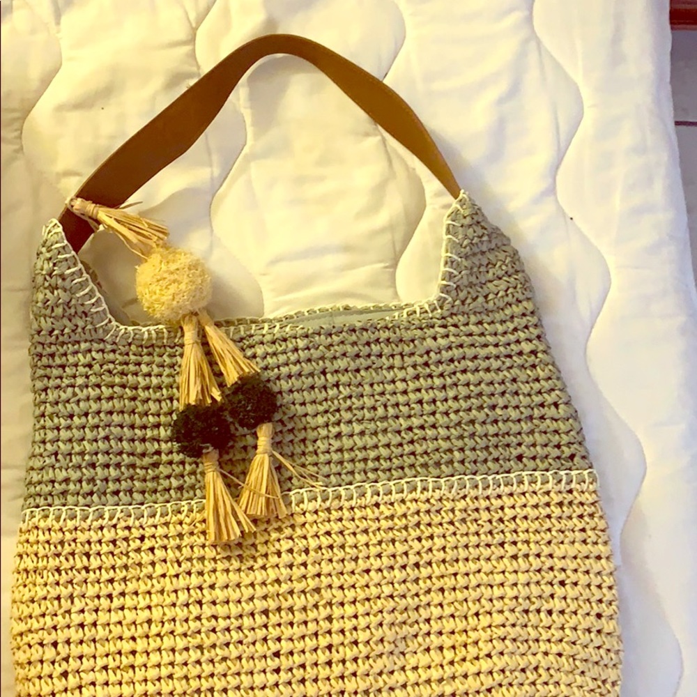 Large shoulder bag